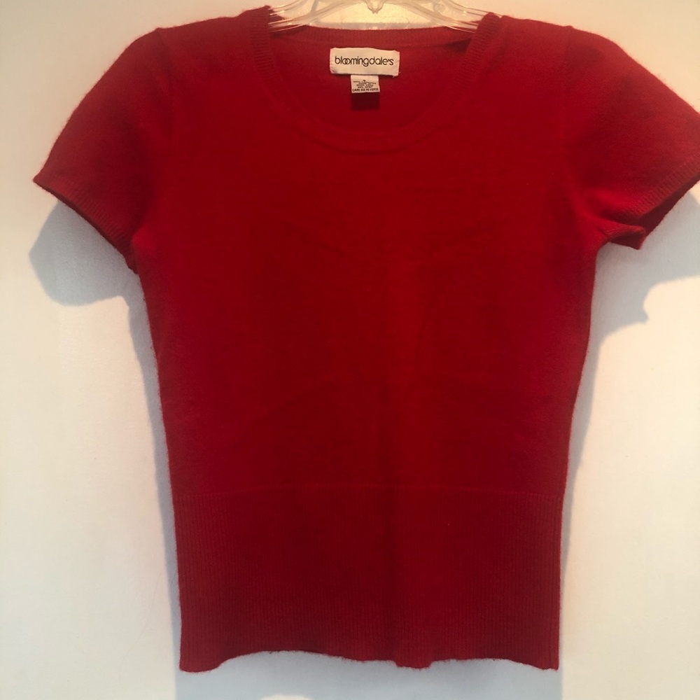 Blooming dale 100% Cashmere Red sweater top